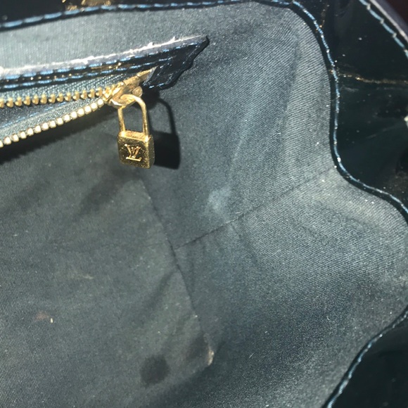 ❌SOLD❌LOUIS VUITTON Vernis Wilshire PM Blue Nuit - Picture 6 of 8